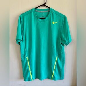 🌻Nike Men's T-Shirt